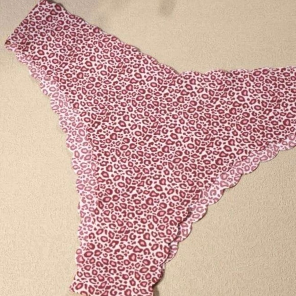 Women Seamless Wavy Edge Breathable Comfortable Soft Fabric Sexy Triangle - Picture 3 of 6